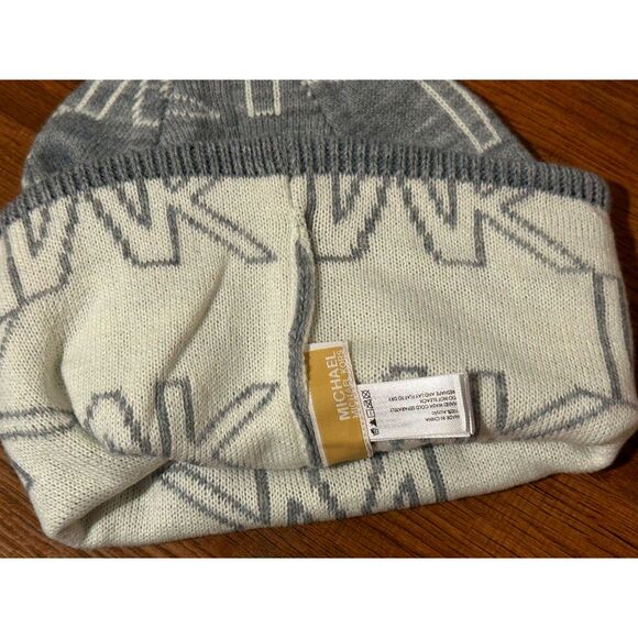 Michael Kors Gray Monogram Knitted Beanie Hat NWT - Picture 2 of 3